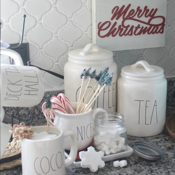 Rae Dunn Christmas mug set - Picture 2 of 5